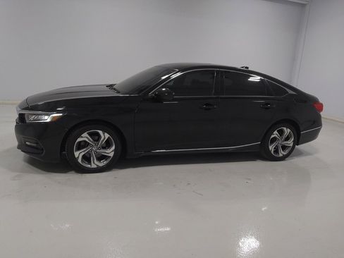 Used 2020 Honda Accord EX image 2