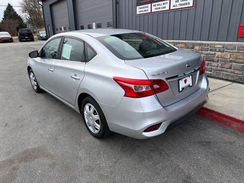 Used 2016 Nissan Sentra S image 3