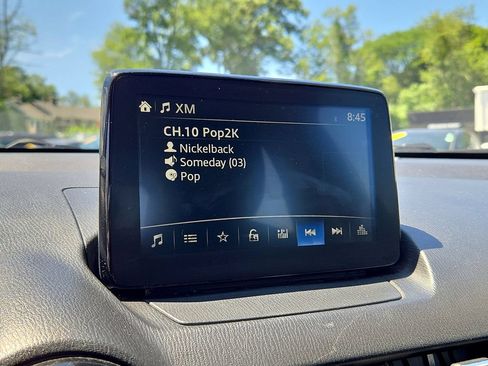 Used 2019 Toyota Yaris LE FWD image 20