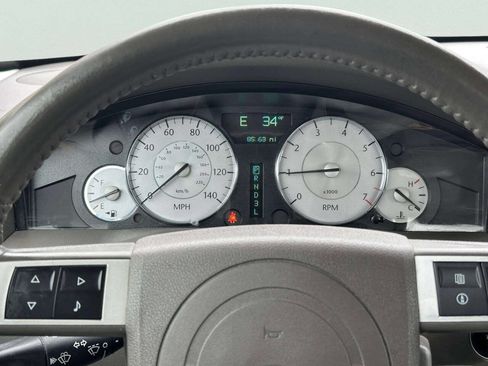Used 2008 Chrysler 300 Limited image 23