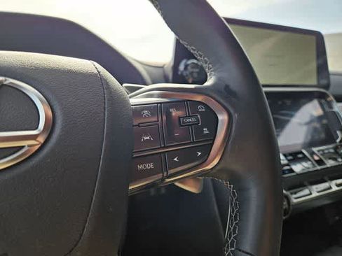 Used 2025 Lexus LX 700h Overtrail image 27