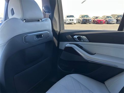 New 2026 BMW X5 xDrive40i w/ M Sport Package image 24