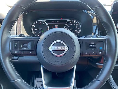 Used 2025 Nissan Pathfinder SV AWD/4WD image 27