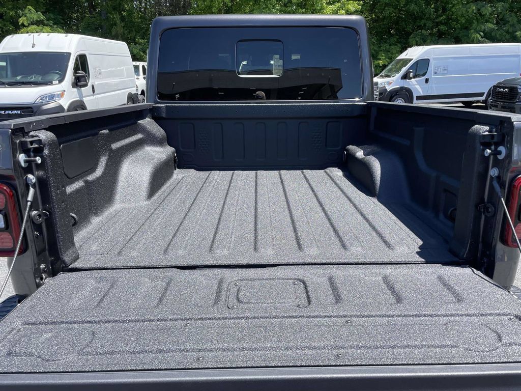 New 2026 Jeep Gladiator Rubicon AWD/4WD image 44