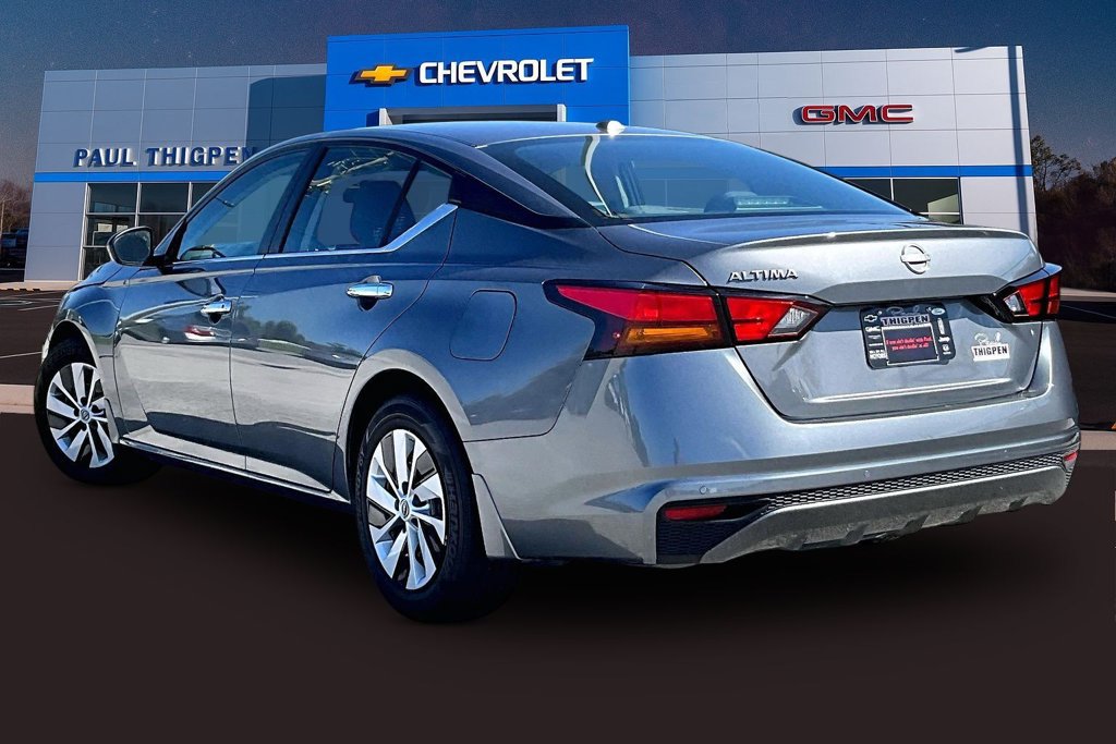 Used 2025 Nissan Altima 2.5 S FWD image 5