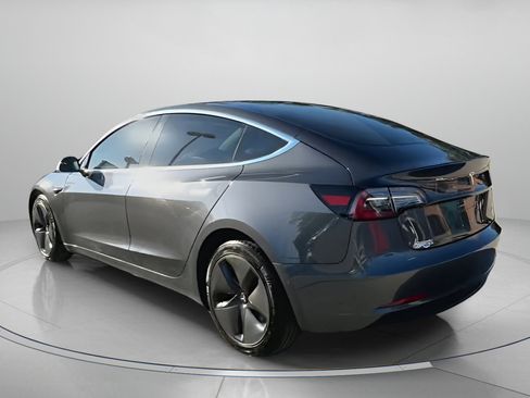 Used 2018 Tesla Model 3 Long Range image 21