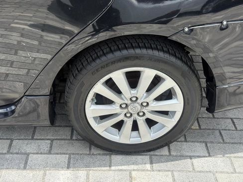 Used 2010 Toyota Corolla FWD image 34