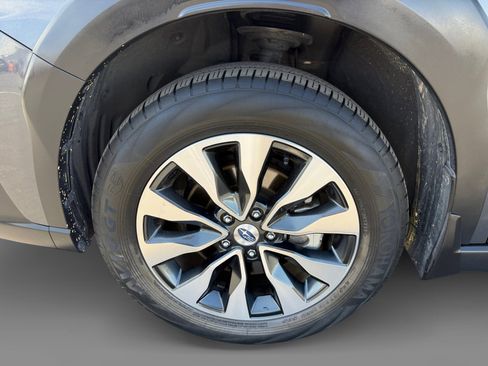 Used 2023 Subaru Outback Limited AWD/4WD image 9