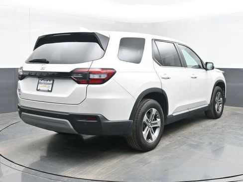 Used 2025 Honda Pilot EX-L image 14