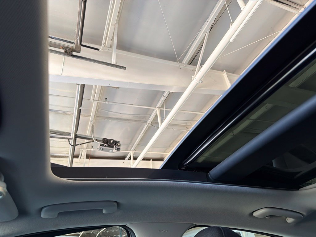 Used 2020 Hyundai Sonata SEL w/ Convenience + Sunroof Package FWD image 10