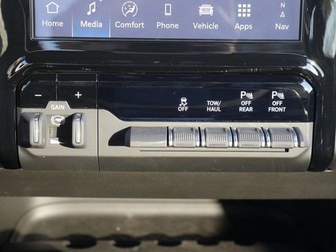 Used 2025 RAM 2500 Big Horn image 23