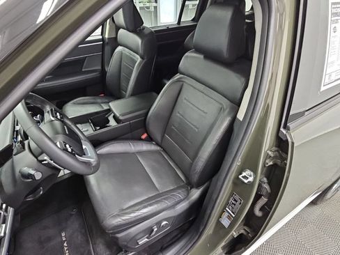 Used 2024 Hyundai Santa Fe Limited FWD image 29