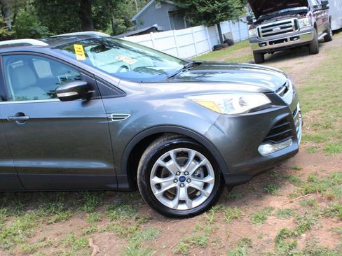 Used 2015 Ford Escape Titanium AWD/4WD image 4