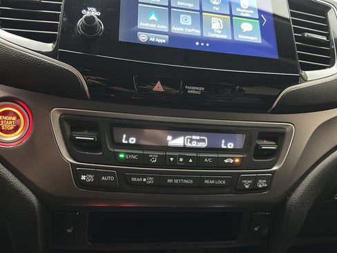 Certified 2021 Honda Pilot Special Edition image 38