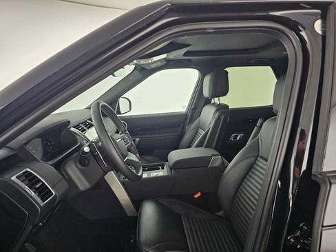 Used 2025 Land Rover Discovery S AWD/4WD image 22
