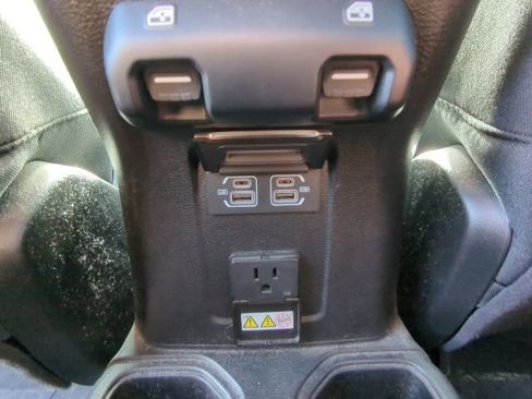 Used 2022 Jeep Gladiator Mojave w/ Trailer Tow Package AWD/4WD image 18