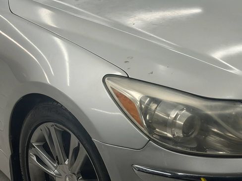 Used 2012 Hyundai Genesis 3.8 w/ Premium Pkg RWD image 6