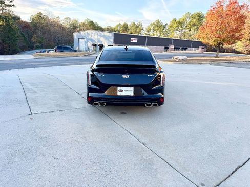 Used 2022 Cadillac CT4 V w/ Navigation Package image 4