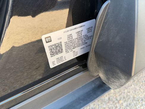 Used 2025 Chevrolet Trax LT image 27