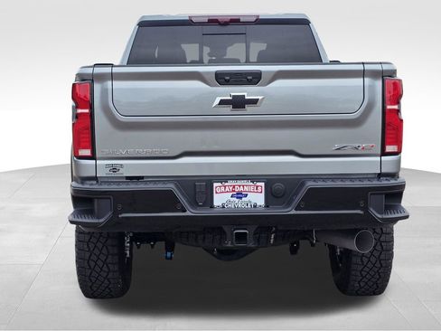 New 2026 Chevrolet Silverado 2500 ZR2 AWD/4WD image 6