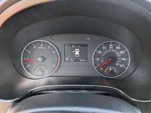 Used 2021 Kia Seltos S FWD image 12