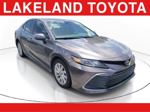 Used 2023 Toyota Camry LE FWD image 1