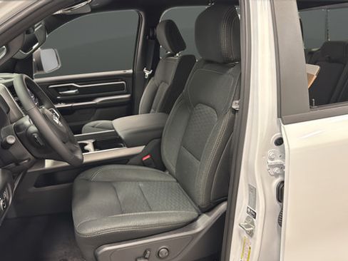 New 2026 RAM 1500 Big Horn AWD/4WD image 9
