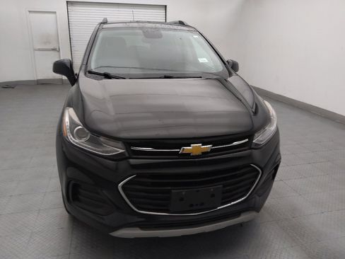 Used 2018 Chevrolet Trax LT w/ Sun & Sound Package AWD/4WD image 14