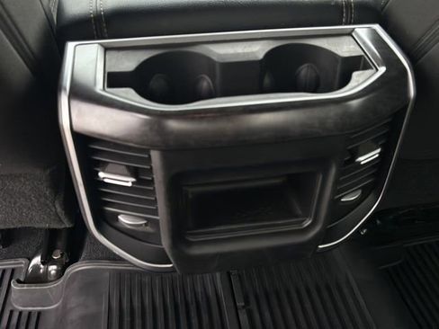 Used 2024 RAM 3500 Big Horn w/ Night Edition AWD/4WD image 16