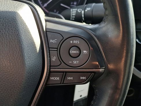 Used 2021 Toyota Camry SE image 21