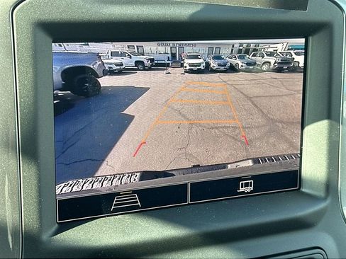 Used 2024 Chevrolet Silverado 2500 Custom w/ Custom Value Package image 7