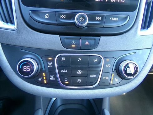 Used 2020 Chevrolet Malibu LT image 19