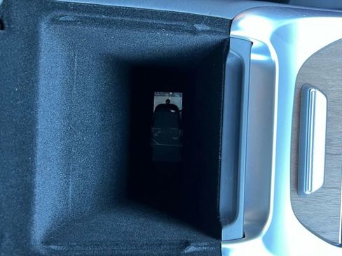 Used 2024 Lucid Air Touring image 39