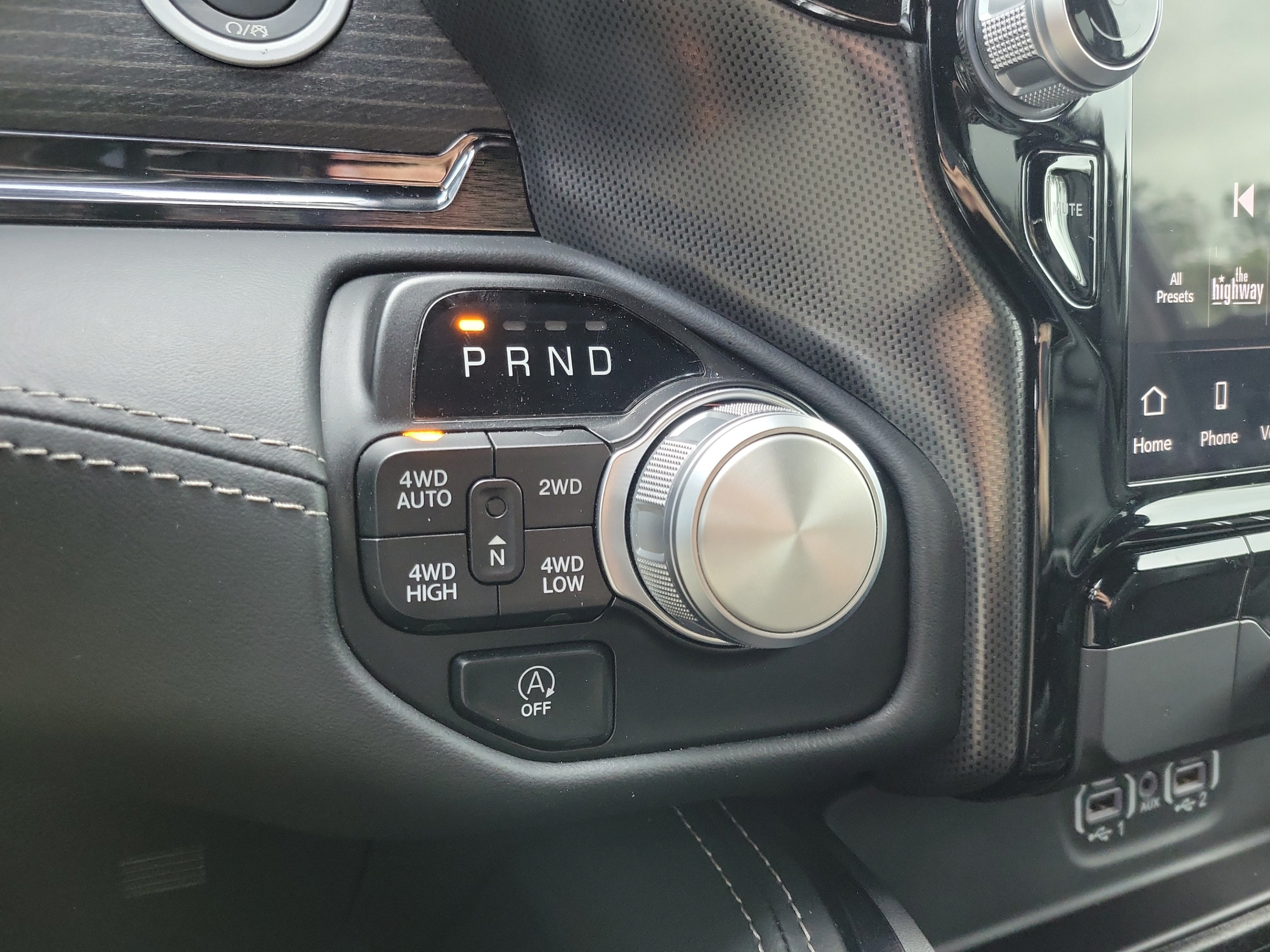 Used 2023 RAM 1500 Limited w/ Body Color Bumper Group AWD/4WD image 27