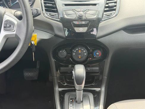 Used 2019 Ford Fiesta SE w/ Equipment Group 201A FWD image 27
