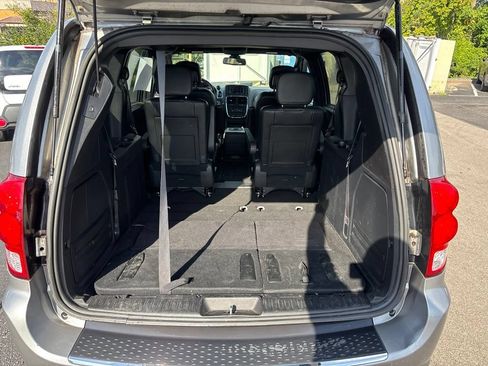 Used 2018 Dodge Grand Caravan GT FWD image 5