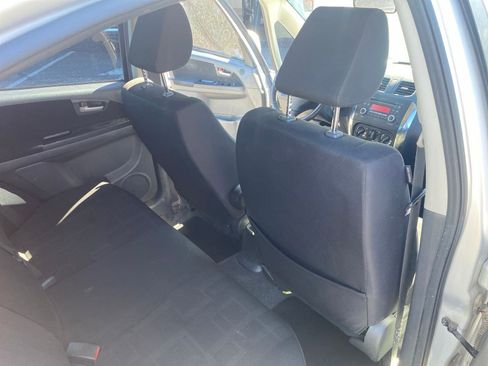 Used 2011 Suzuki SX4 Sport SE FWD image 21