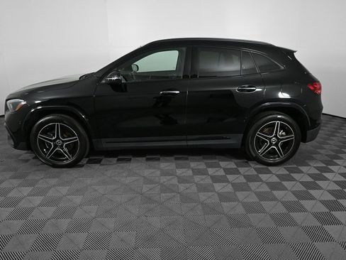 Certified 2025 Mercedes-Benz GLA 250 image 3