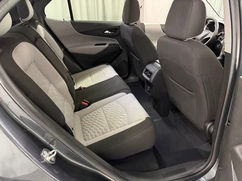 Used 2019 Chevrolet Equinox LS w/ LS Convenience Package AWD/4WD image 8