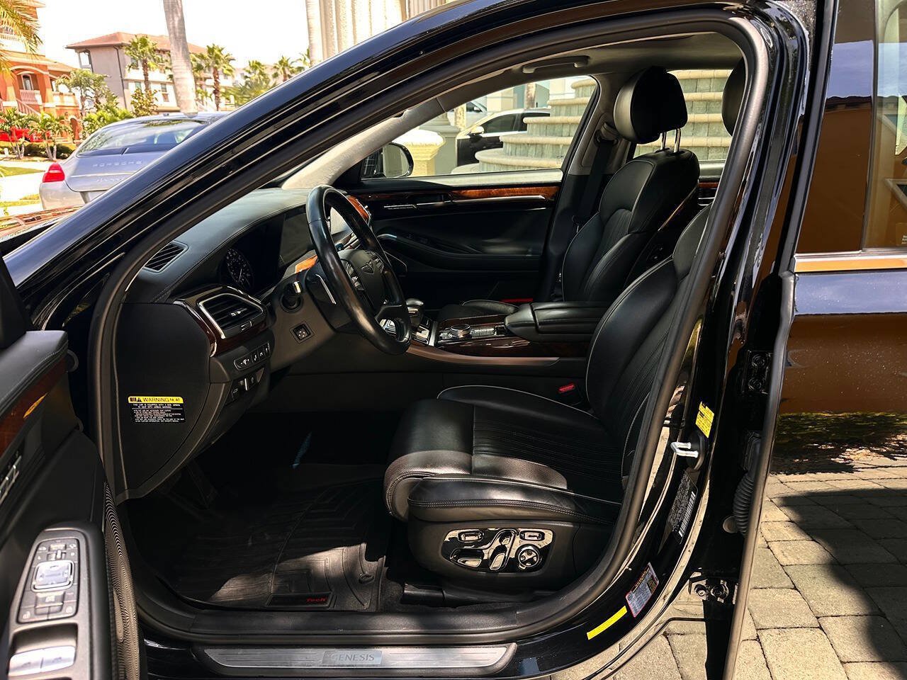 Used 2017 Genesis G90 5.0 Ultimate AWD/4WD image 22