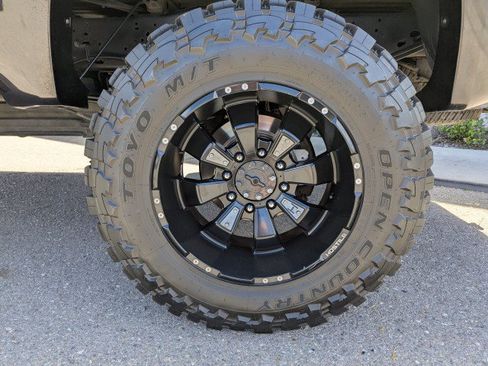 Used 2015 Ford F250 Platinum w/ FX4 Off-Road Package AWD/4WD image 26