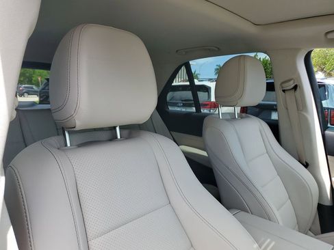 Used 2024 Mercedes-Benz GLE 450e 4MATIC image 24