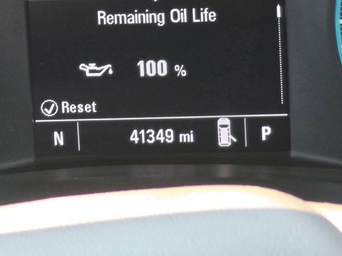 Used 2020 Chevrolet Equinox LS w/ LS Convenience Package FWD image 18
