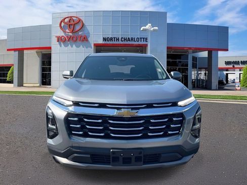 Used 2026 Chevrolet Equinox LT AWD/4WD image 3