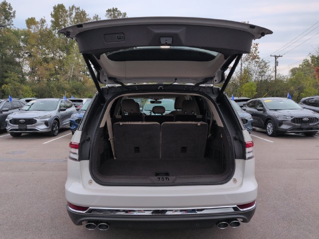 Used 2021 Lincoln Aviator AWD w/ Elements Package image 20