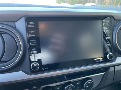 Used 2023 Toyota Tacoma SR5 w/ Technology Package image 13