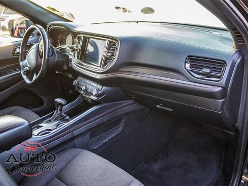 Used 2023 Dodge Durango GT image 9