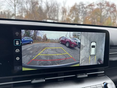 Used 2024 Hyundai Kona Limited image 18