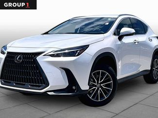 Used 2025 Lexus NX 250 FWD w/ Towing Package (2000 Lbs) video 1