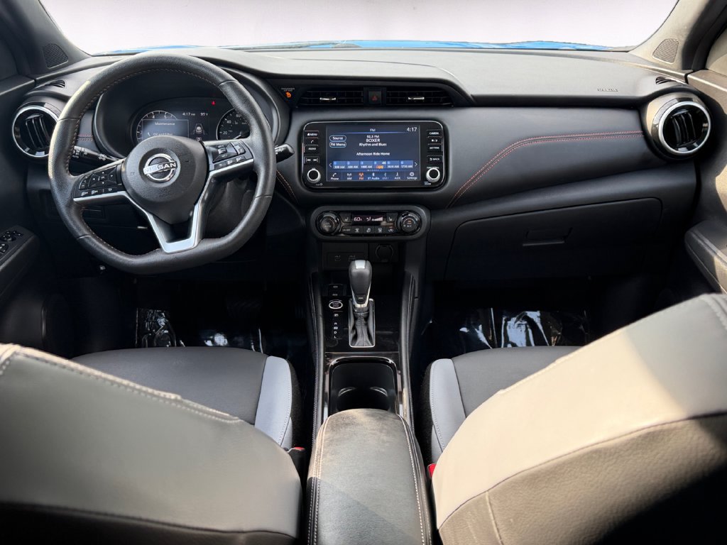 Used 2023 Nissan Kicks SR w/ SR Premium Package FWD image 10